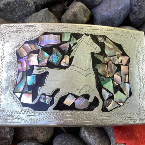 Abalone Inlay Running Horse Design Abstract Metal Belt Buckle Abalone Inlay Running Horse Design Abstract Metal Belt Buckle
